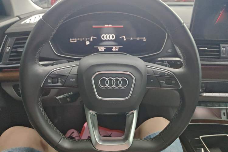 Used Audi Q5L 2021 40 TFSI Luxury Dynamic Edition Steering Wheel