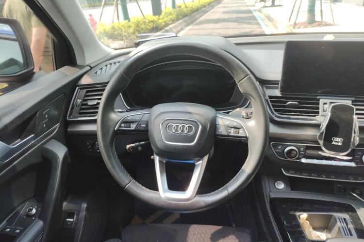 Used Audi Q5L 2021 40 TFSI Luxury Dynamic Edition Steering Wheel