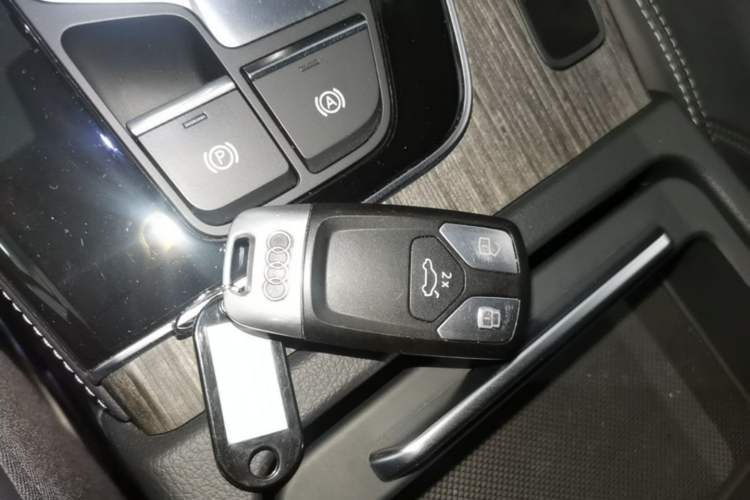 Used Audi Q5L 2021 45 TFSI Prestige Dynamic Edition Vehicle Key