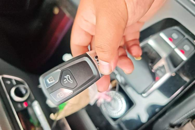 Used Audi Q5L 2021 45 TFSI Luxury Dynamic Edition Vehicle Key