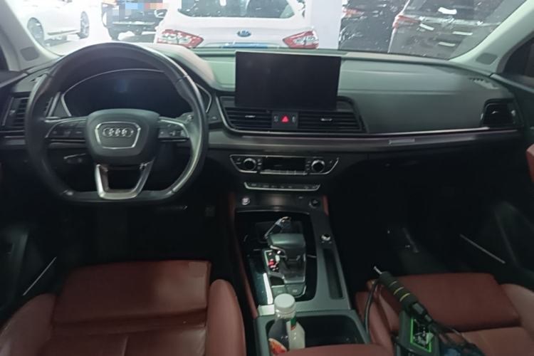 Used Audi Q5L 2021 40 TFSI Enjoy Life Edition Center Console