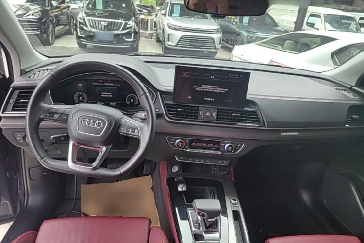 Used Audi Q5L 2021 40 TFSI Enjoy Life Edition Center Console