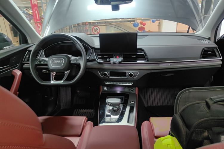 Used Audi Q5L 2021 40 TFSI Enjoy Life Edition Center Console