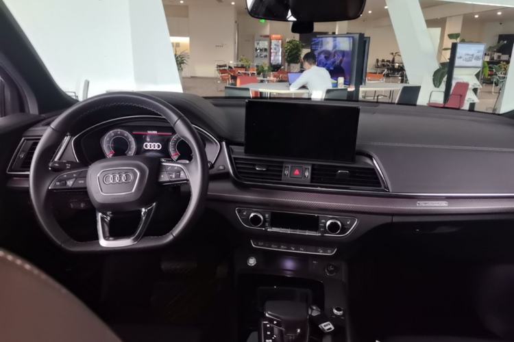 Used Audi Q5L 2021 40 TFSI Luxury Dynamic Edition Center Console