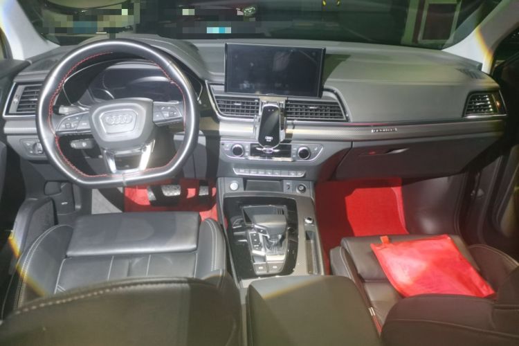 Used Audi Q5L 2021 40 TFSI Luxury Dynamic Edition Center Console