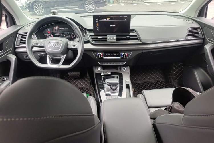 Used Audi Q5L 2021 40 TFSI Luxury Dynamic Edition Center Console