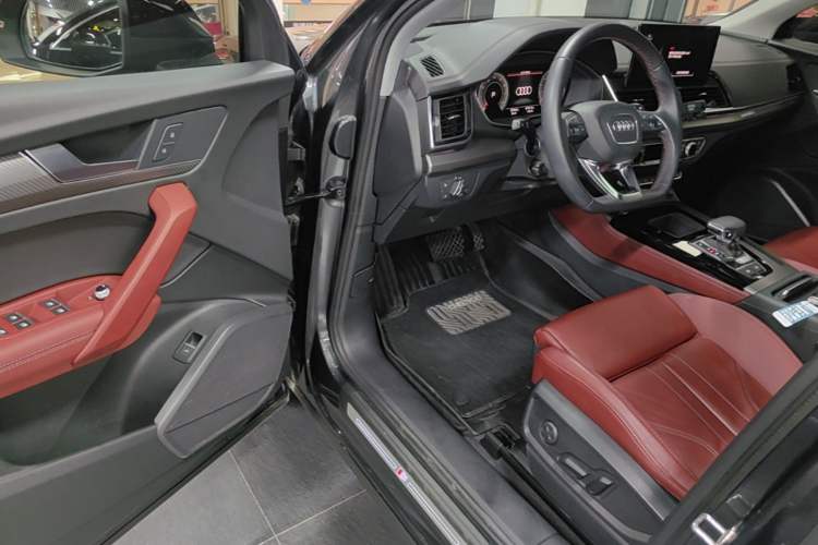 Used Audi Q5L 2021 40 TFSI Enjoy Life Edition Driver Seat