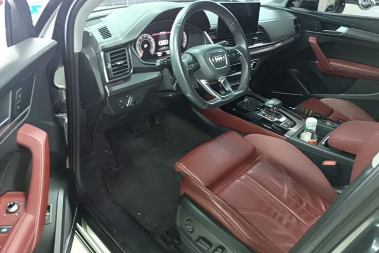 Used Audi Q5L 2021 40 TFSI Enjoy Life Edition Driver Seat