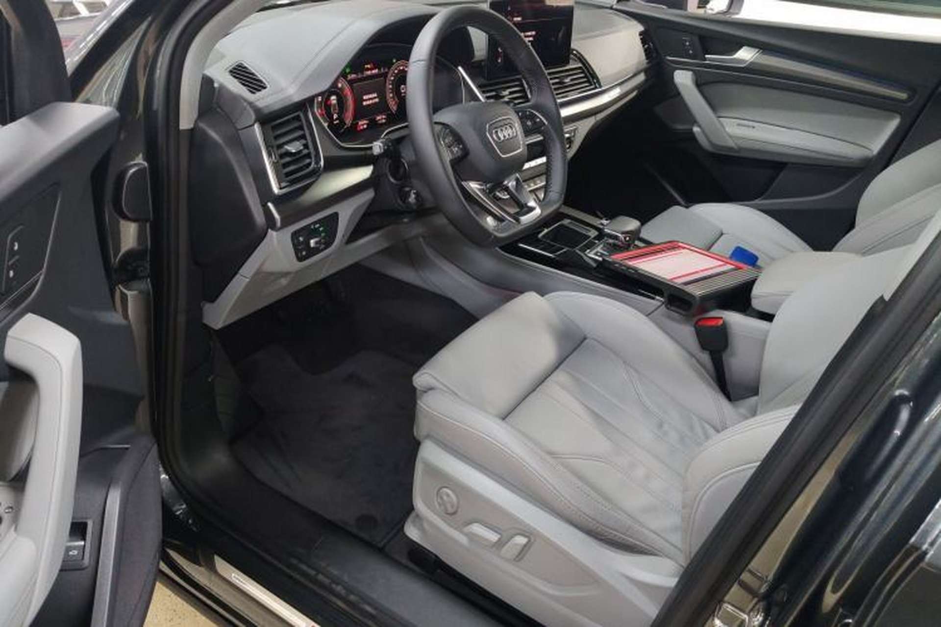 Used Audi Q5L 2021 40 TFSI Fashion Dynamic Model Driver Seat