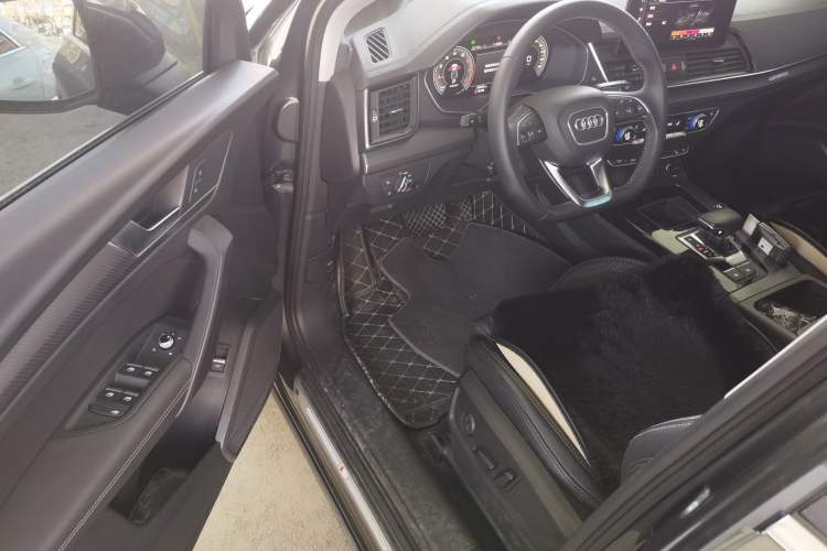 Used Audi Q5L 2021 40 TFSI Luxury Dynamic Edition Driver Seat