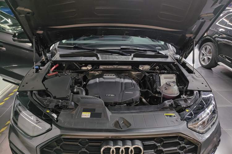 Used Audi Q5L 2021 40 TFSI Enjoy Life Edition Engine Bay