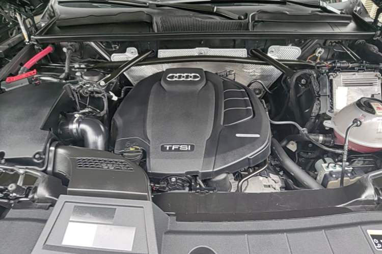 Used Audi Q5L 2021 40 TFSI Enjoy Life Edition Engine Bay