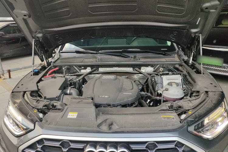 Used Audi Q5L 2021 40 TFSI Luxury Dynamic Edition Engine Bay