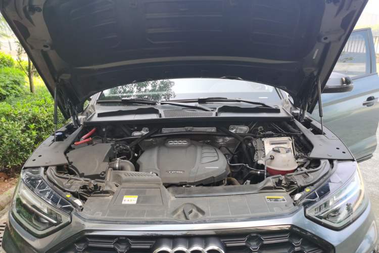 Used Audi Q5L 2021 40 TFSI Enjoy Life Edition Engine Bay