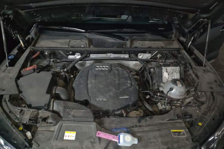 Used Audi Q5L 2021 45 TFSI Luxury Dynamic Edition Engine Bay