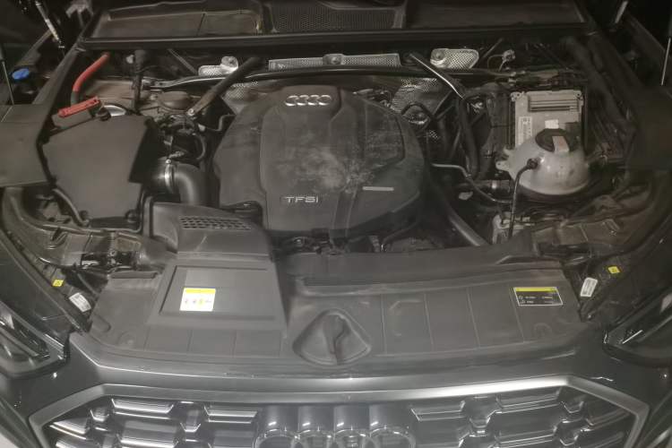 Used Audi Q5L 2021 40 TFSI Luxury Dynamic Edition Engine Bay