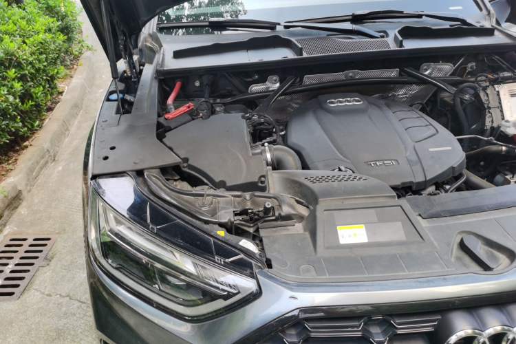 Used Audi Q5L 2021 40 TFSI Enjoy Life Edition Engine Bay Right