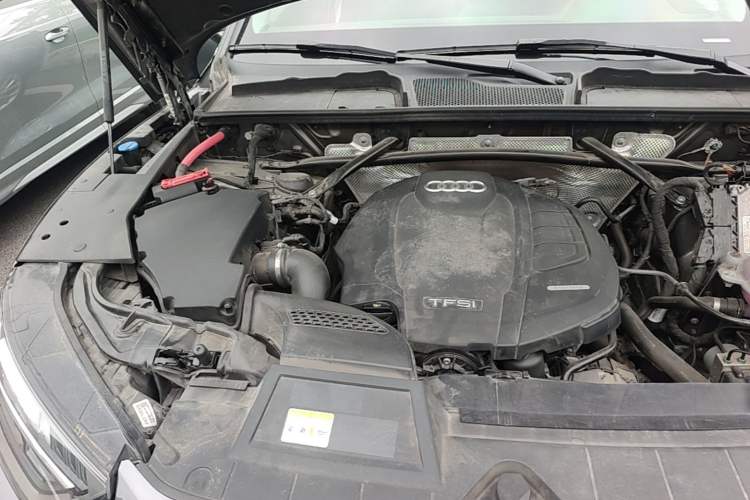 Used Audi Q5L 2021 40 TFSI Luxury Dynamic Edition Engine Bay Right