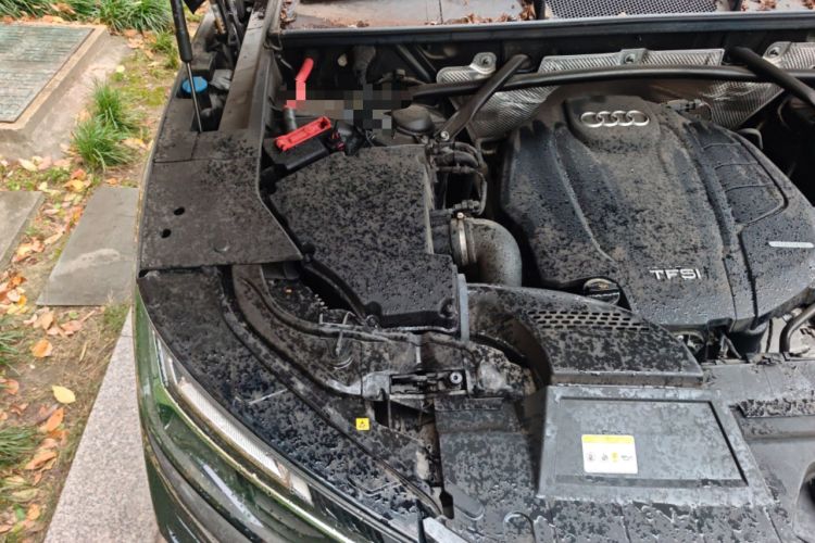 Used Audi Q5L 2021 40 TFSI Enjoy Life Edition Engine Bay Right