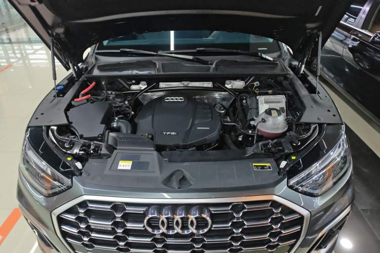 Used Audi Q5L 2021 40 TFSI Luxury Dynamic Edition Engine Bay