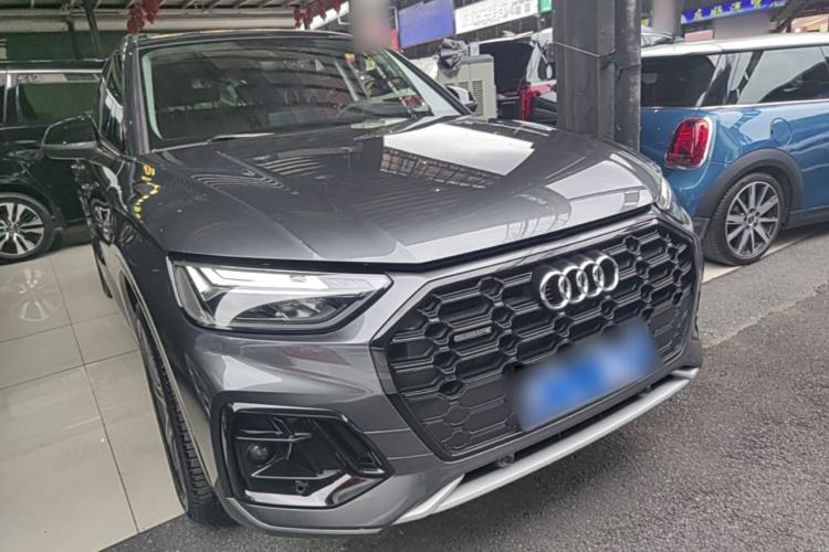 Used Audi Q5L 2021 40 TFSI Enjoy Life Edition Front Right 45 Deg
