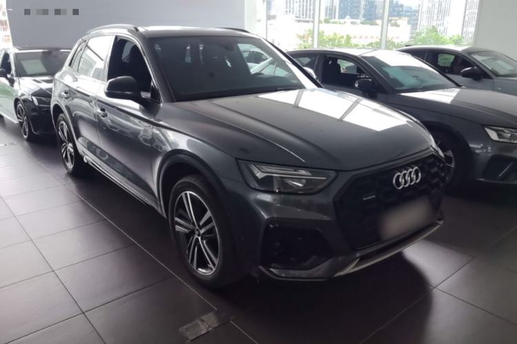Used Audi Q5L 2021 40 TFSI Luxury Dynamic Edition Front Right 45 Deg