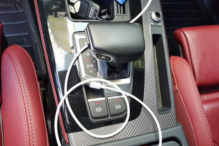 Used Audi Q5L 2021 40 TFSI Enjoy Life Edition Gear Lever