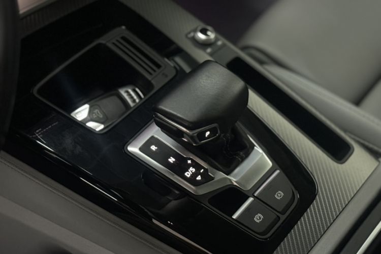 Used Audi Q5L 2021 40 TFSI Luxury Dynamic Edition Gear Lever