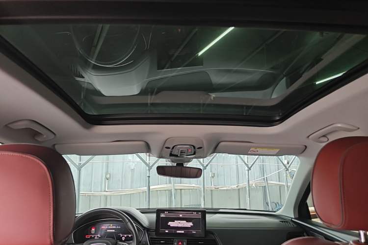 Used Audi Q5L 2021 40 TFSI Enjoy Life Edition Headliner