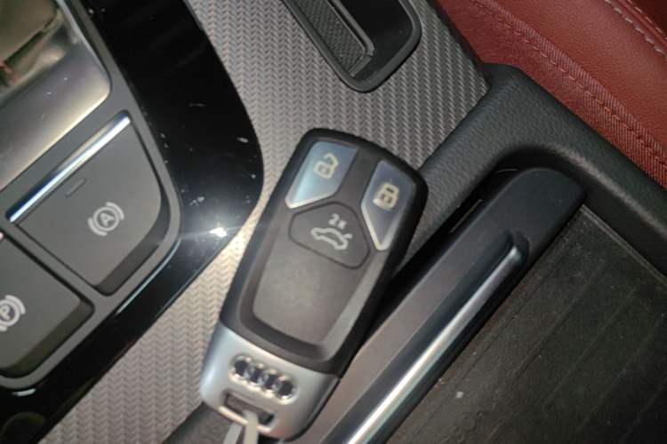 Used Audi Q5L 2021 40 TFSI Enjoy Life Edition Interior 1
