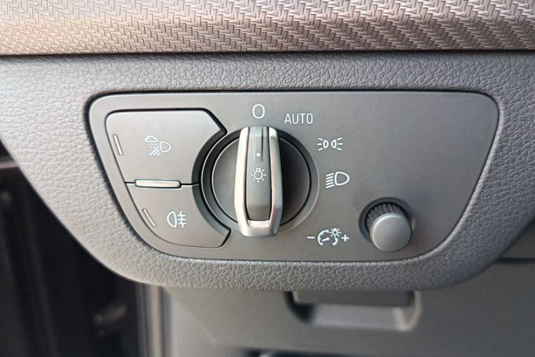 Used Audi Q5L 2021 40 TFSI Enjoy Life Edition Interior 11