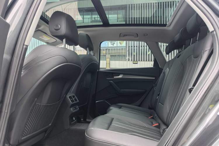 Used Audi Q5L 2021 40 TFSI Luxury Dynamic Edition Interior 2