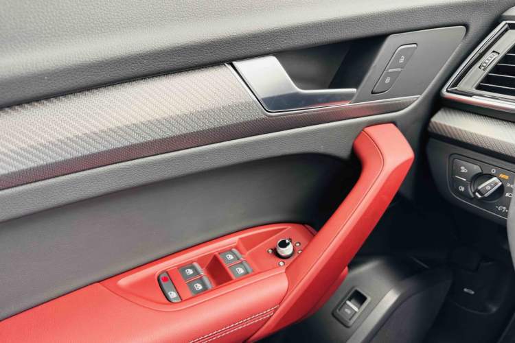 Used Audi Q5L 2021 40 TFSI Enjoy Life Edition Interior 9