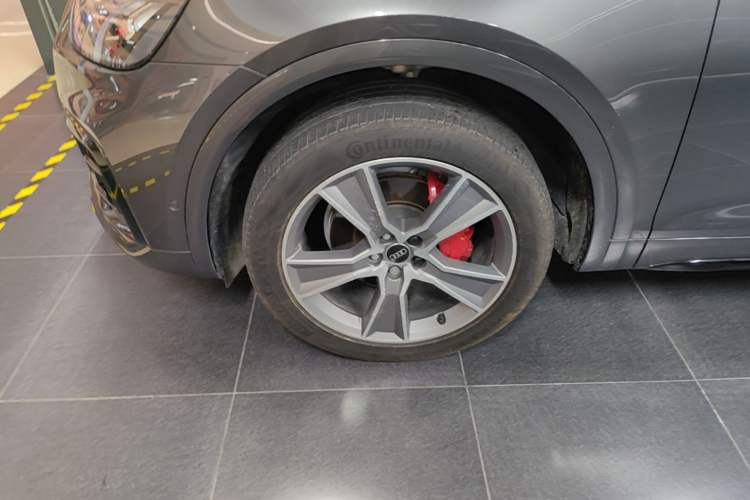 Used Audi Q5L 2021 40 TFSI Enjoy Life Edition Left Front Wheel Hub