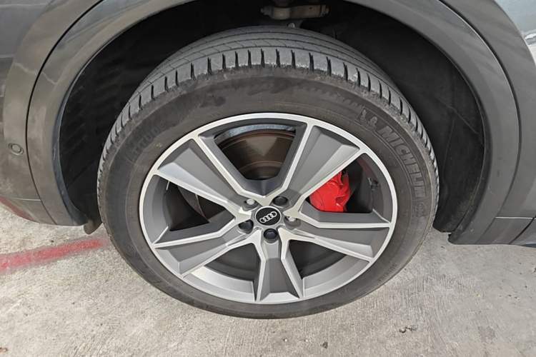 Used Audi Q5L 2021 40 TFSI Enjoy Life Edition Left Front Wheel Hub