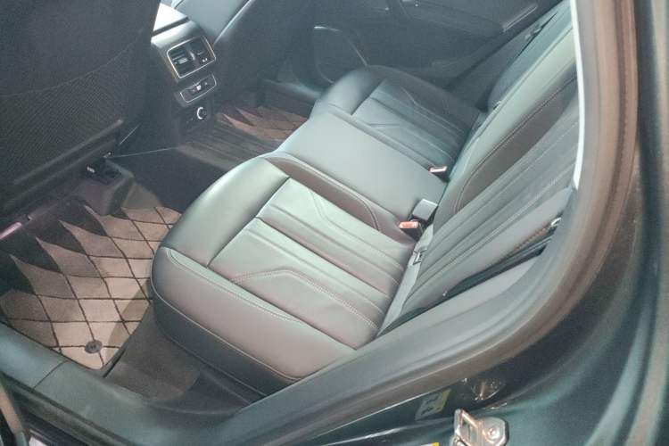 Used Audi Q5L 2021 40 TFSI Luxury Dynamic Edition Left Rear Seat