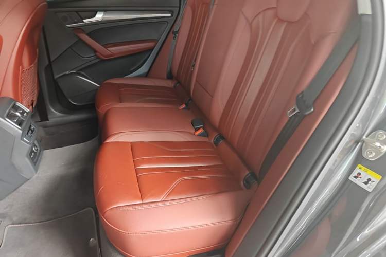 Used Audi Q5L 2021 40 TFSI Enjoy Life Edition Left Rear Seat
