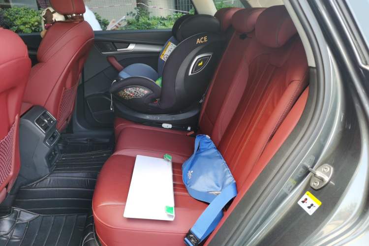 Used Audi Q5L 2021 40 TFSI Enjoy Life Edition Left Rear Seat