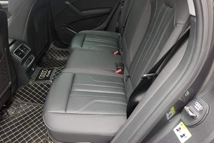 Used Audi Q5L 2021 40 TFSI Luxury Dynamic Edition Left Rear Seat