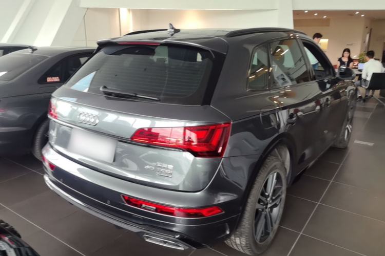 Used Audi Q5L 2021 40 TFSI Luxury Dynamic Edition Rear Right 45 Deg