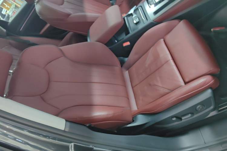 Used Audi Q5L 2021 40 TFSI Enjoy Life Edition Right Front Seat