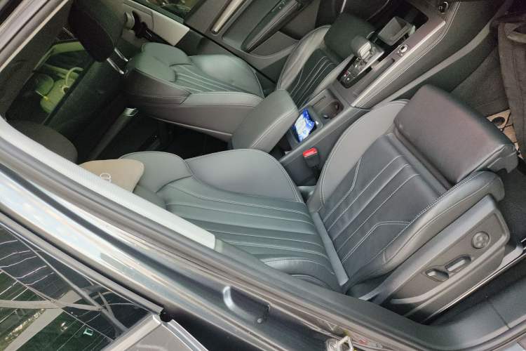 Used Audi Q5L 2021 40 TFSI Luxury Dynamic Edition Right Front Seat