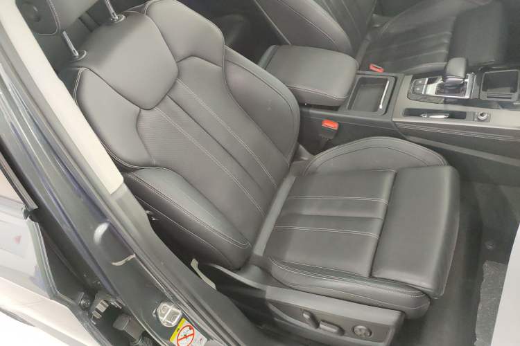 Used Audi Q5L 2021 40 TFSI Luxury Dynamic Edition Right Front Seat