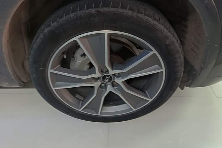 Used Audi Q5L 2021 40 TFSI Enjoy Life Edition Right Front Wheel Hub