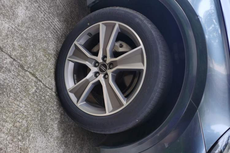 Used Audi Q5L 2021 40 TFSI Enjoy Life Edition Right Front Wheel Hub