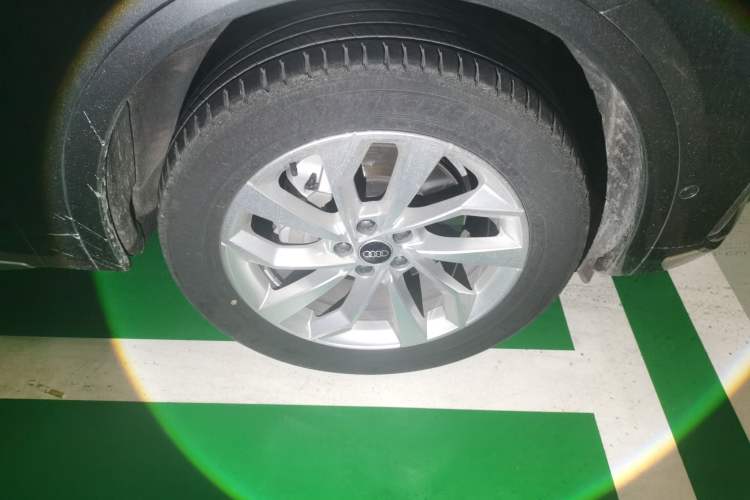 Used Audi Q5L 2021 40 TFSI Luxury Dynamic Edition Right Front Wheel Hub