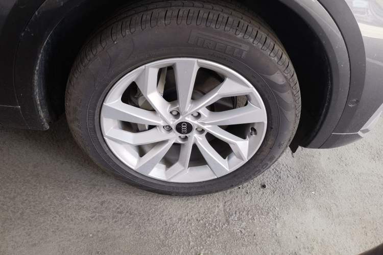 Used Audi Q5L 2021 40 TFSI Luxury Dynamic Edition Right Front Wheel Hub