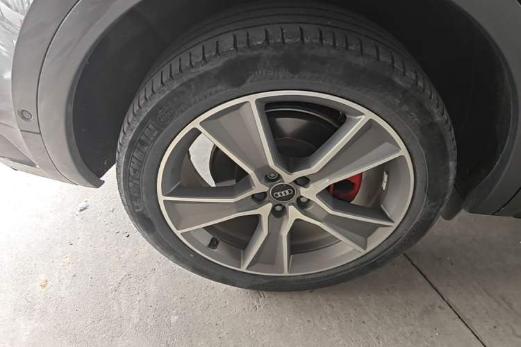 Used Audi Q5L 2021 40 TFSI Enjoy Life Edition Right Rear Wheel Hub