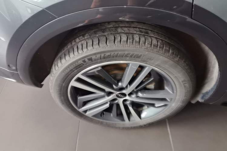 Used Audi Q5L 2021 40 TFSI Luxury Dynamic Edition Right Rear Wheel Hub