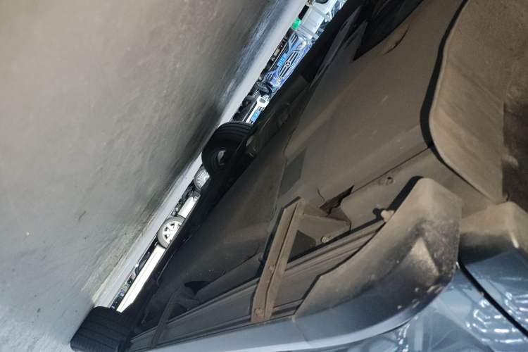 Used Audi Q5L 2021 40 TFSI Luxury Dynamic Edition Right Side Sill